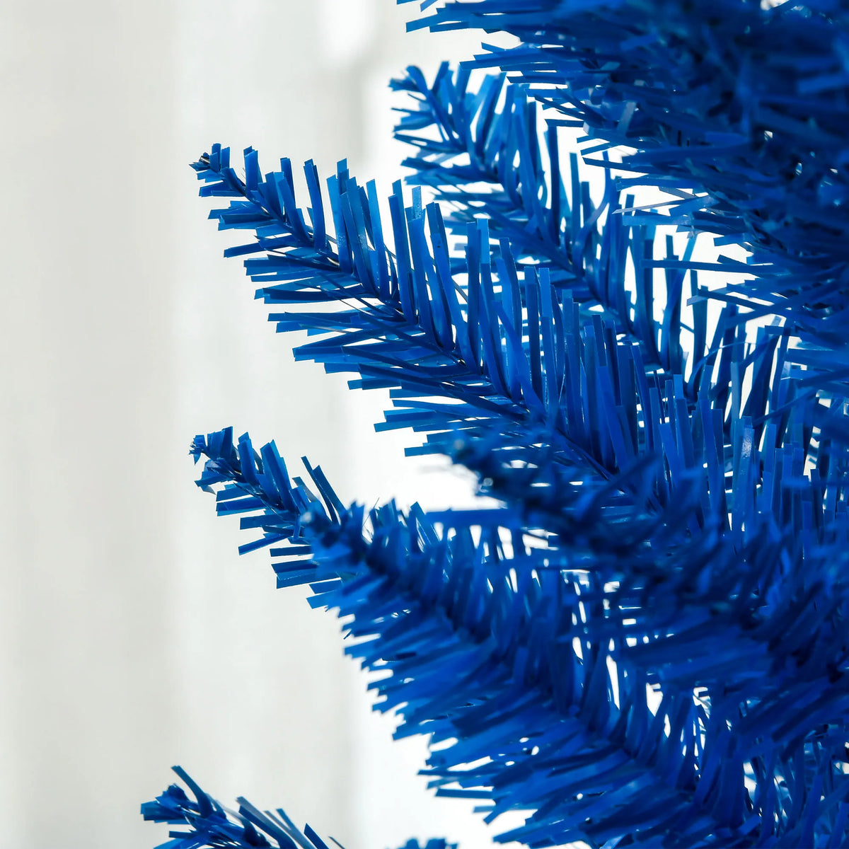HOMCOM Artificial Pencil Christmas Tree With Realistic Branch Tips