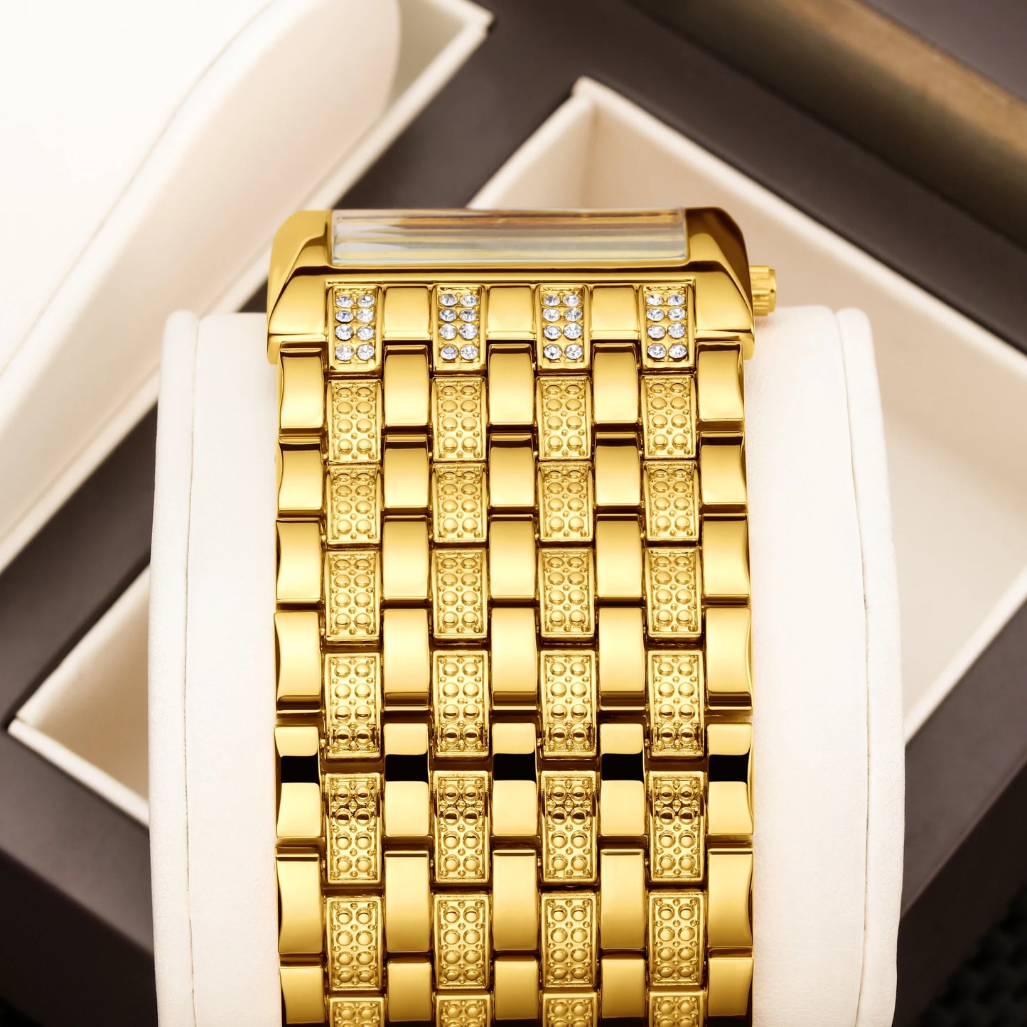 YaLaLuSi Plated Quartz Womens Watch Luxury Style Gift Box